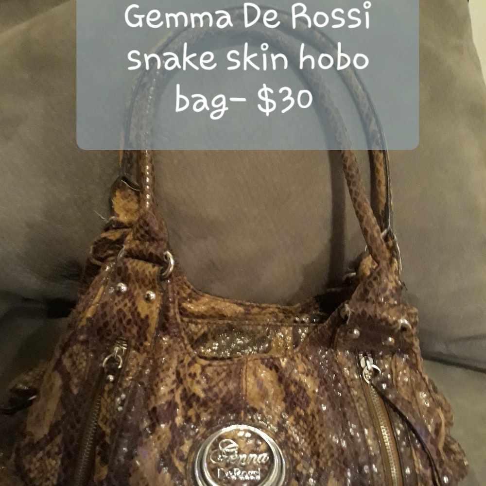 Purses - Picture 3 of 8